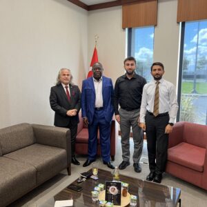 Kongo Cumhuriyeti Konsolosumuz Dr. ilyas Keskin, Kongo Cumhuriyeti Devleti Genel Bakanı Sn. Gilbert Ondongo ile bir araya geldik. Kongo Cumhuriyeti Konsolosumuz Dr. ilyas Keskin, Kongo Cumhuriyeti Devleti Genel Bakanı Sn. Gilbert Ondongo ile bir araya geldik.