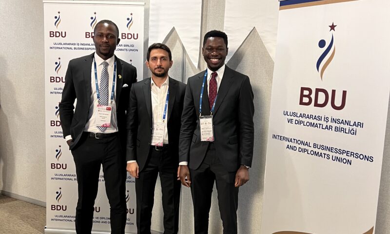 Nous avons assisté à la conférence Bosco Investpro Istanbul à Istanbul avec nos représentants nigérians Daniel et Martins. Nous avons assisté à la conférence Bosco Investpro Istanbul à Istanbul avec nos représentants nigérians Daniel et Martins.