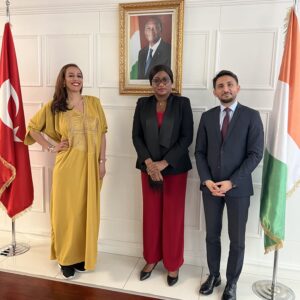 Fildişi Sahili Ankara Büyükelçisi Excellence Madame Khadidjata Toure ile African Investment Day 2024 (english speaking conference) i TURCAF (Türkiye – Afrika İhracatçılar Platformu) projelerini, işbirliklerimizi ve Afrikalı müvekkillerimizi görüştük. Fildişi Sahili Ankara Büyükelçisi Excellence Madame Khadidjata Toure ile African Investment Day 2024 (english speaking conference) i TURCAF (Türkiye – Afrika İhracatçılar Platformu) projelerini, işbirliklerimizi ve Afrikalı müvekkillerimizi görüştük.