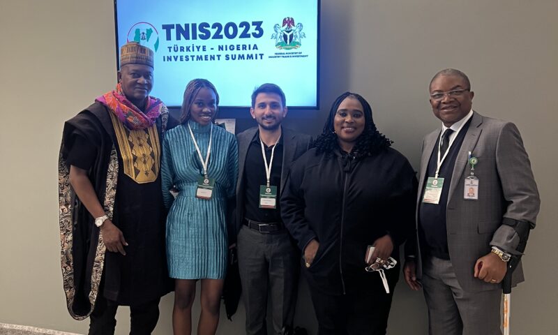 Birlikte daha parlak bir geleceği şekillendiriyoruz. Birlikte daha parlak bir geleceği şekillendiriyoruz.