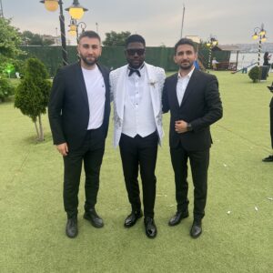 İş ilişkilerimizde kültürel farklılıkları anlamak neden mi önemli? İş ilişkilerimizde kültürel farklılıkları anlamak neden mi önemli?